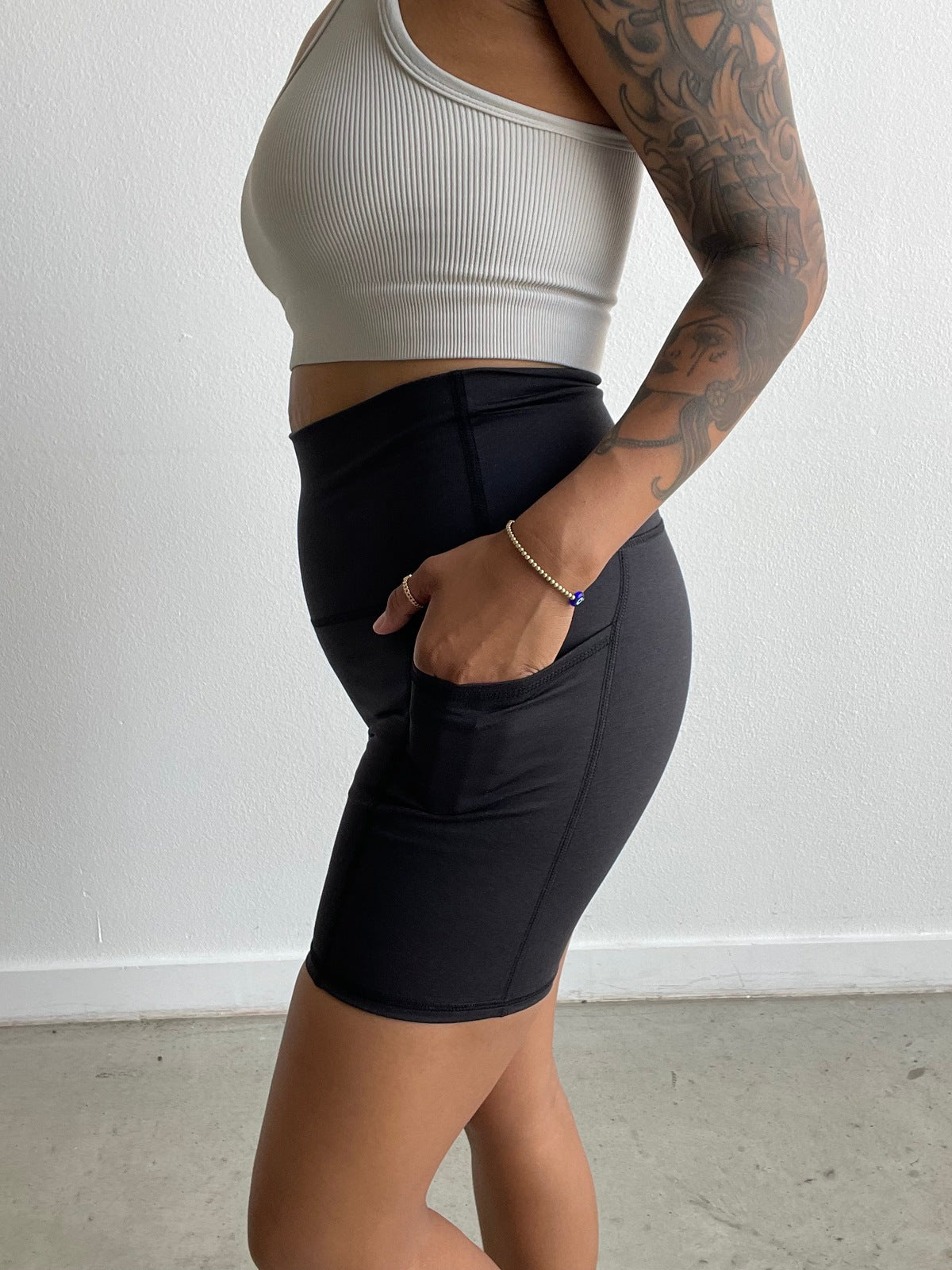 LAST CHANCE Maternity & Postpartum: Forever High Rise Pocket Shorts *FINAL SALE*