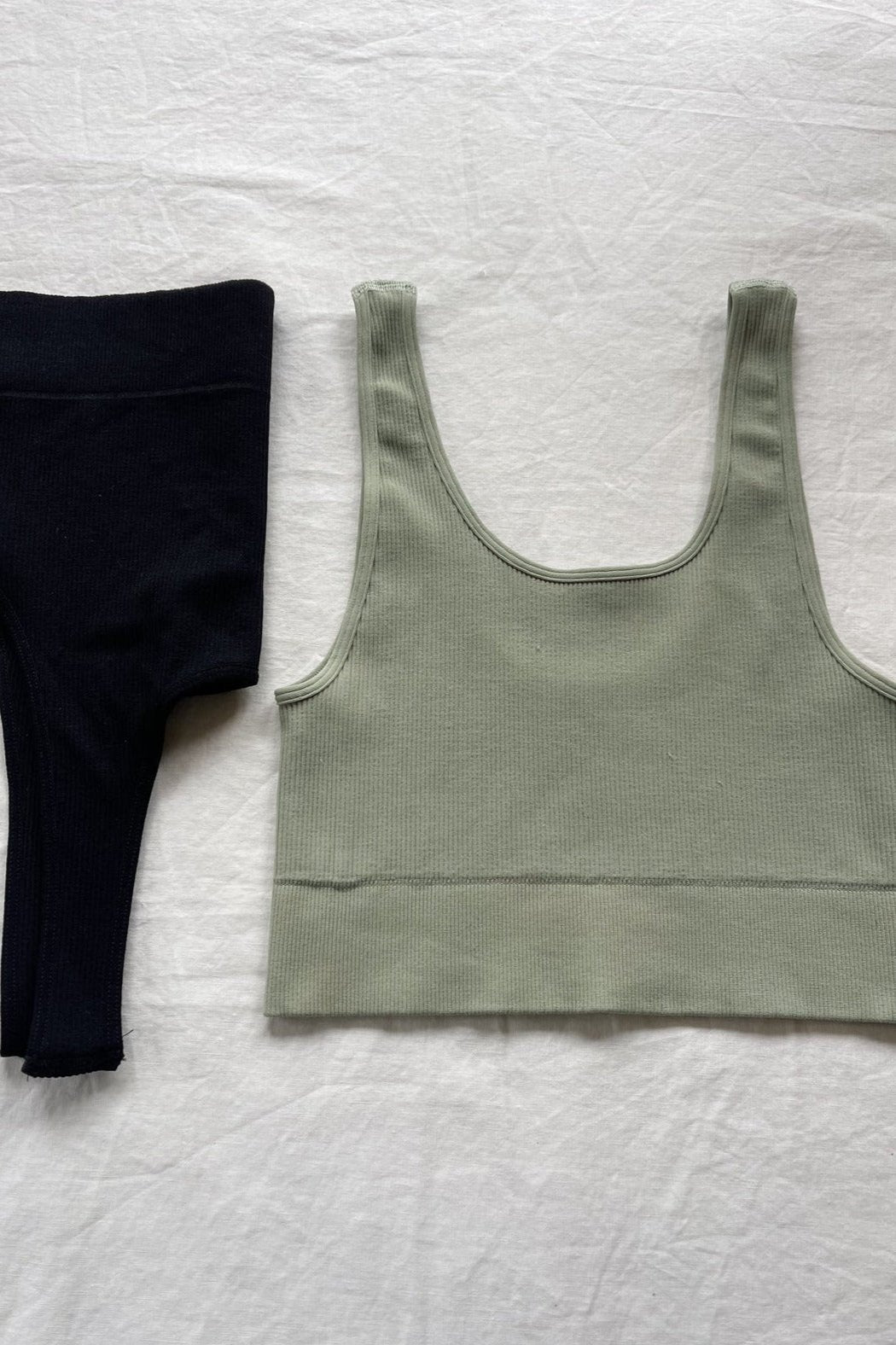 LAST CHANCE The Scoop Ribbed Crop *FINAL SALE*